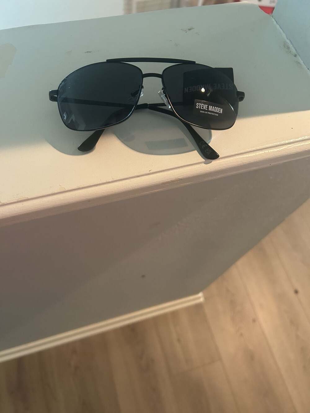 Steve Madden Aviator Sunglasses Black